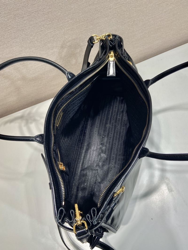 Pra*a top handle bags